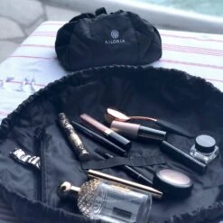 Ailoria On The Go Kosmetiktasche Schwarz -Pflegemittelgeschäft 12105563 3